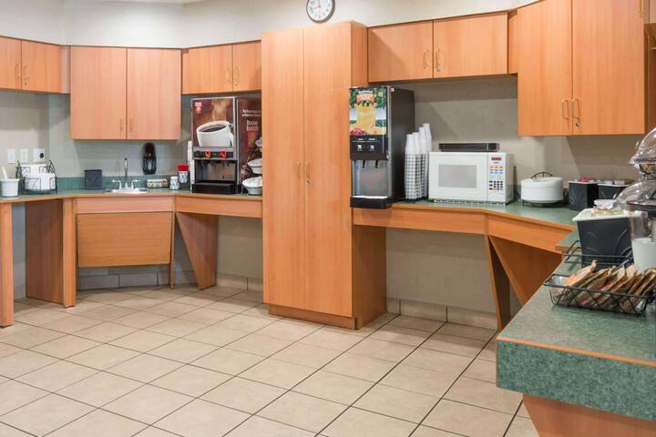 Microtel Inn & Suites by Wyndham Uncasville Casino Area