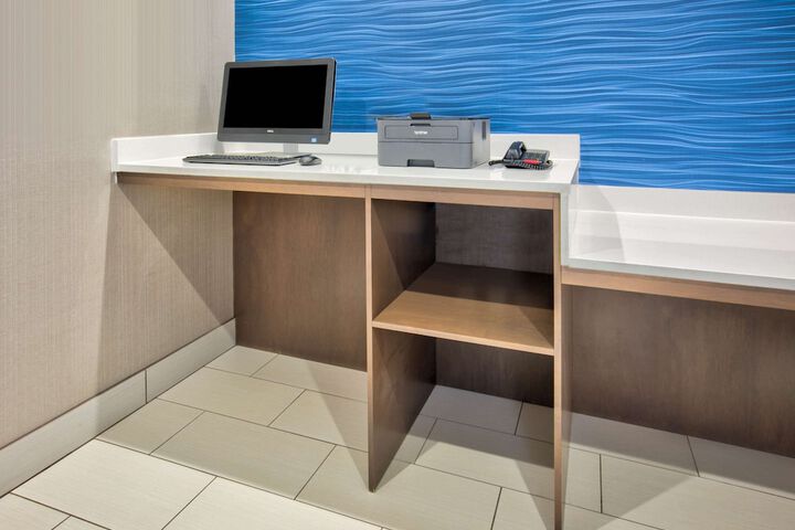 Business Center 32 of 32