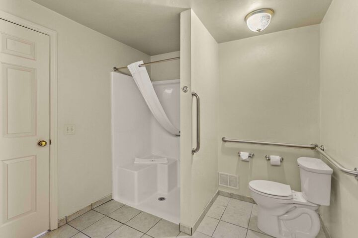 Room 30 of 72