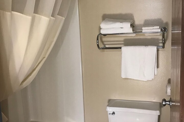 Room 27 of 35