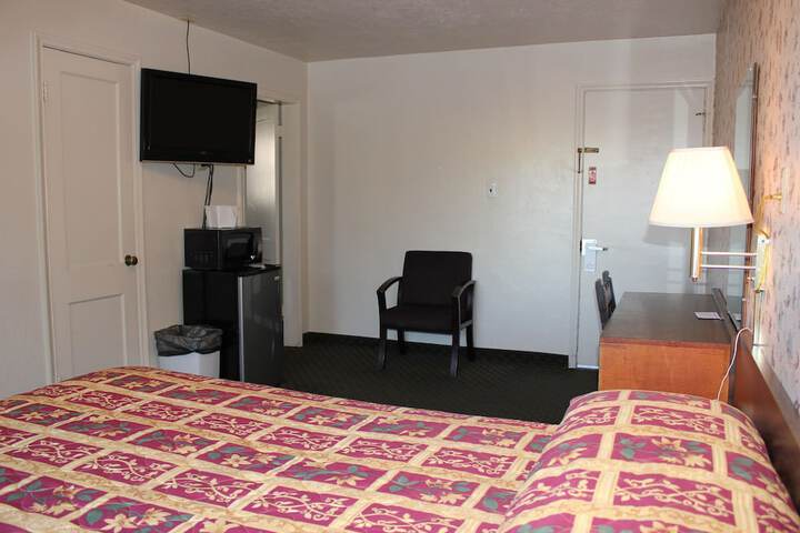 Room 30 of 32