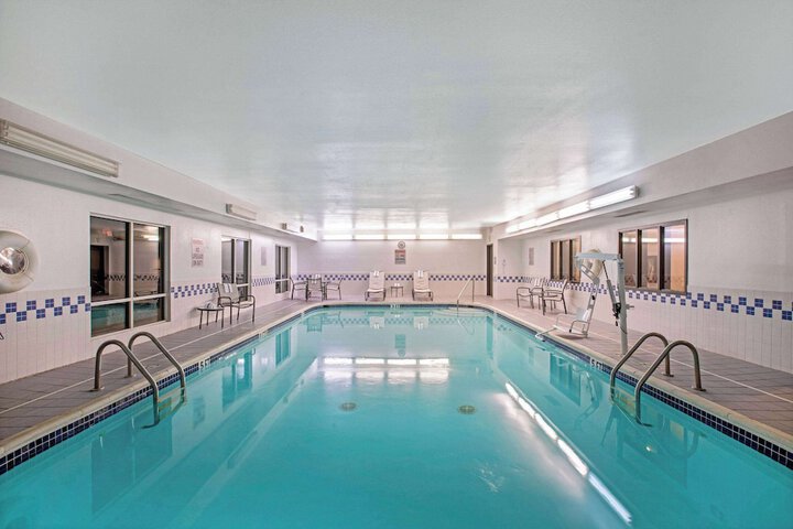 Pool 6 of 30