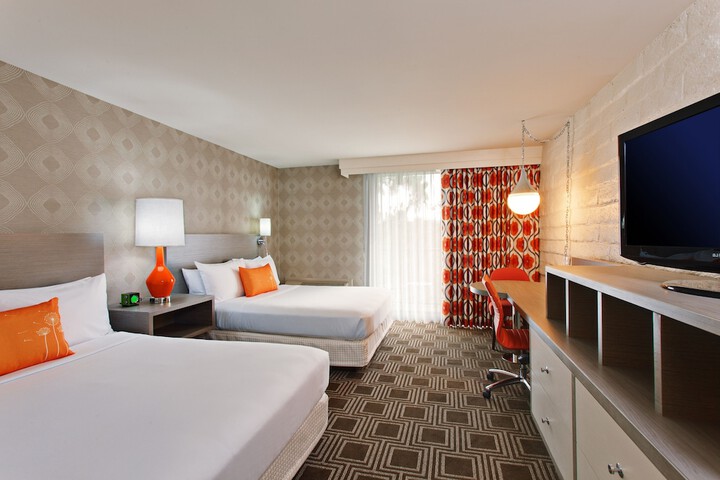 Room 8 of 44