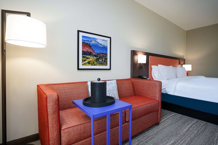 Room 20 of 36