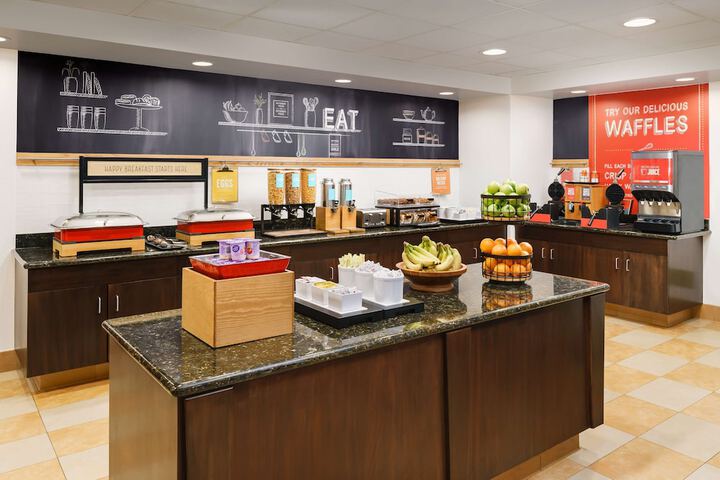 Hampton Inn & Suites Thousand Oaks CA