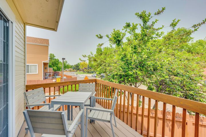 13 Mi to Dtwn Denver: Arvada Townhome w / Deck