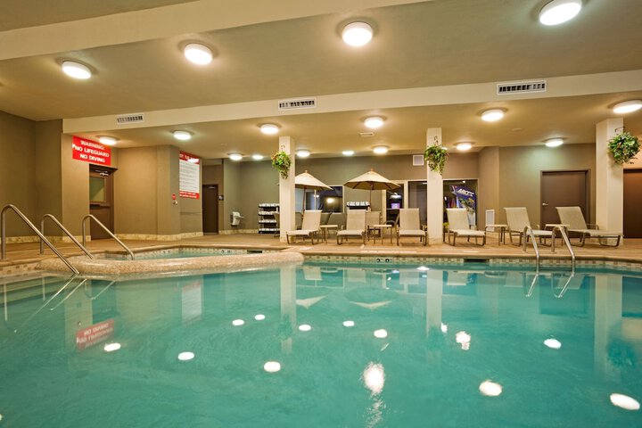 Pool 8 of 42