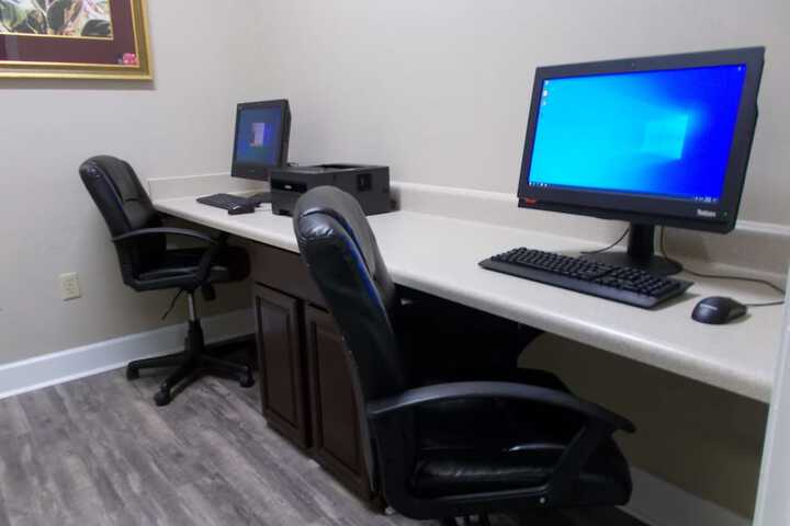 Business Center 46 of 47