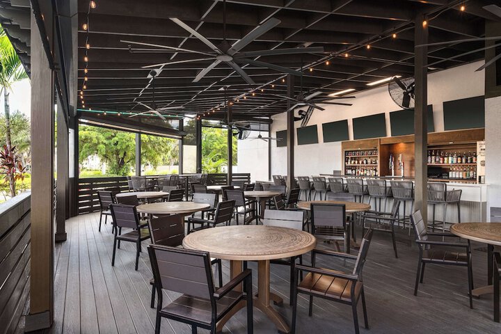 Doubletree by Hilton Fort Myers at Bell Tower Shops