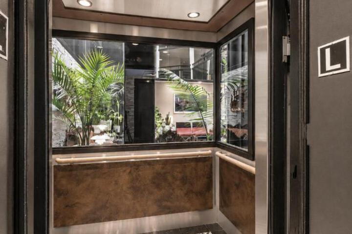 Hotel International