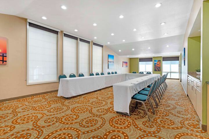 Best Western Plus Heritage Inn