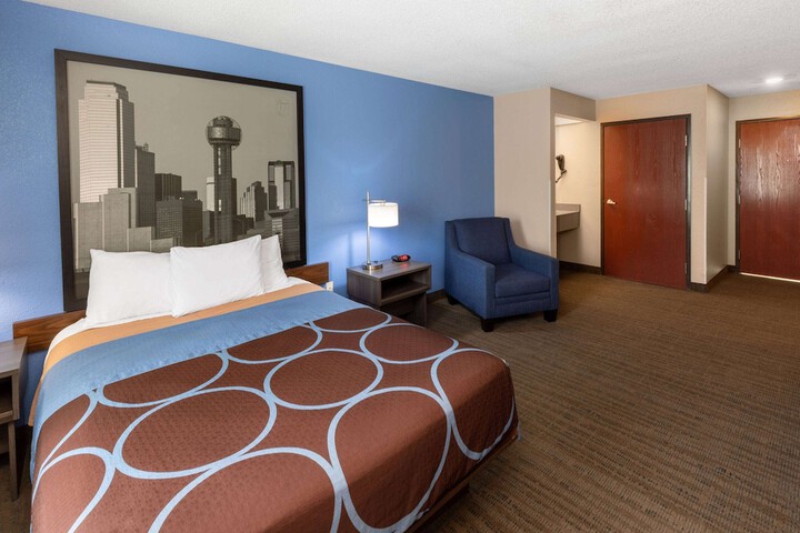 Super 8 by Wyndham Garland / Rowlett/East Dallas Area