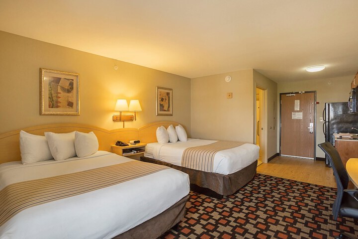 Room 14 of 22