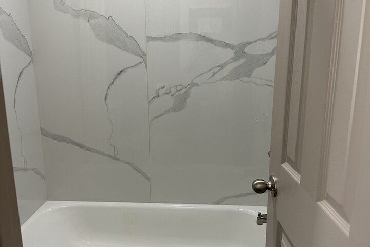 Express Inn & Suites