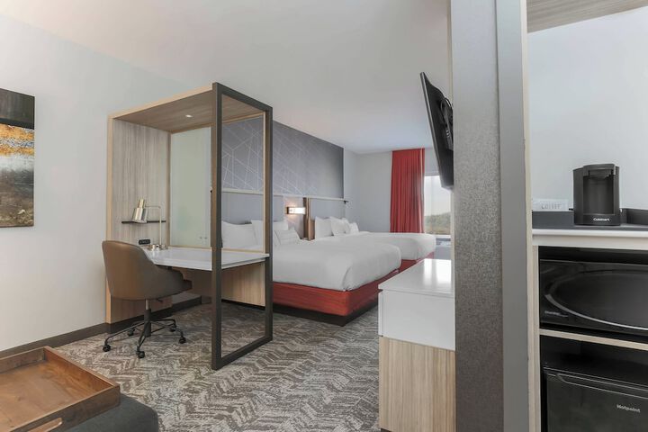 Room 34 of 75