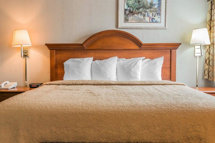Quality Inn Grand Rapids North