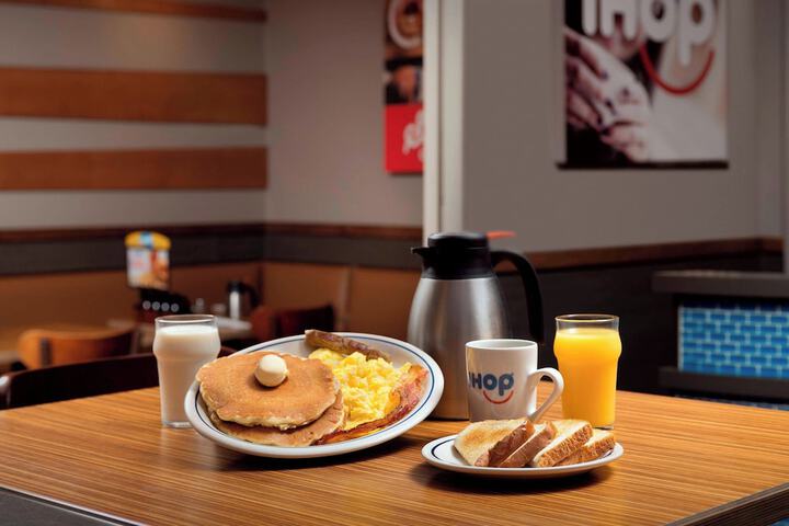 Breakfast/Coffee Service 19 of 20