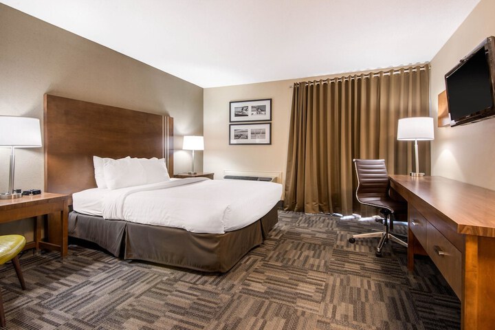 Room 21 of 32