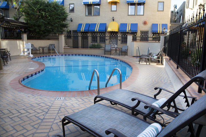 Pool 10 of 52