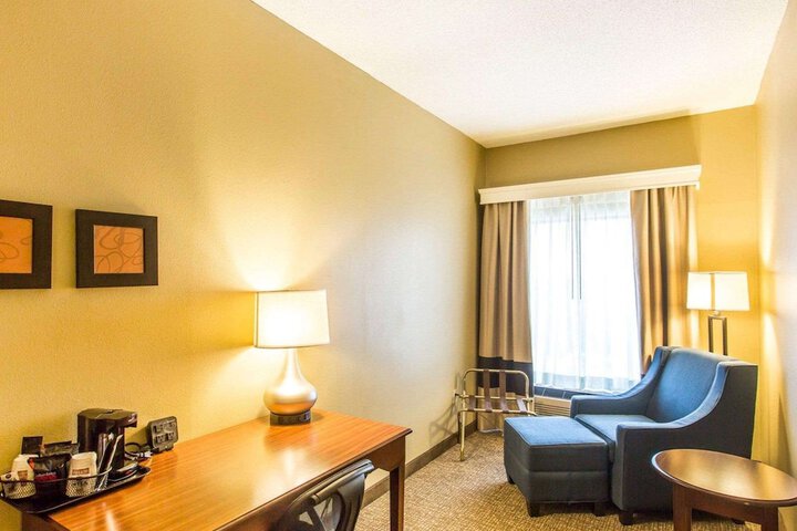 Comfort Suites Cookeville