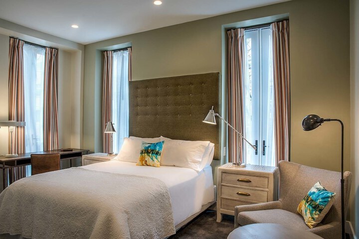 Room 15 of 25