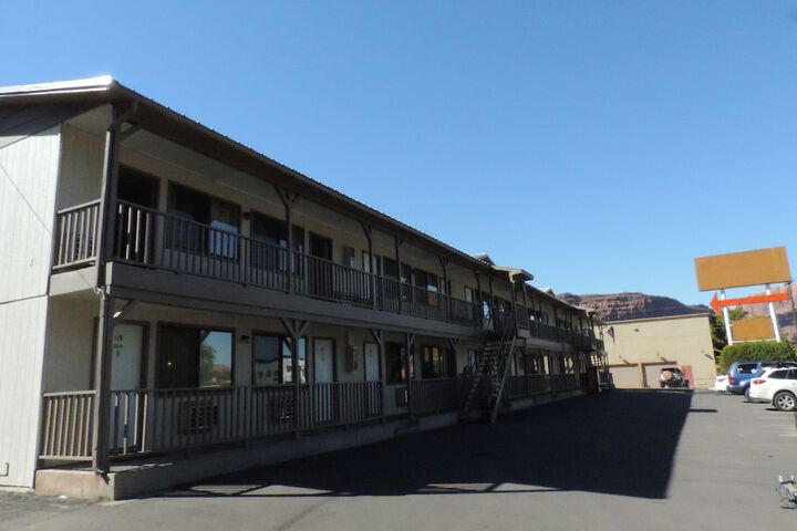 Hotel 2 of 31