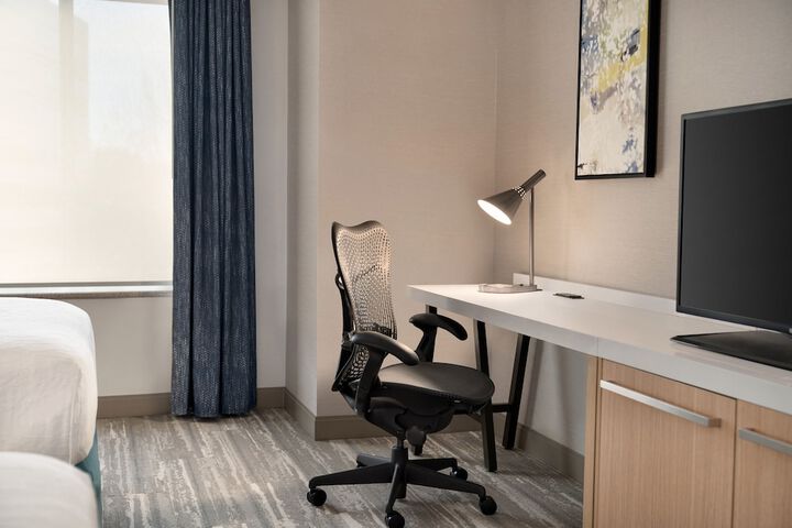 Room 27 of 36
