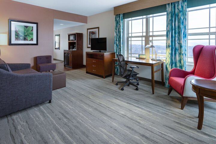 Hilton Garden Inn Roanoke