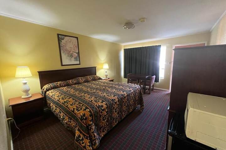 Room 26 of 32