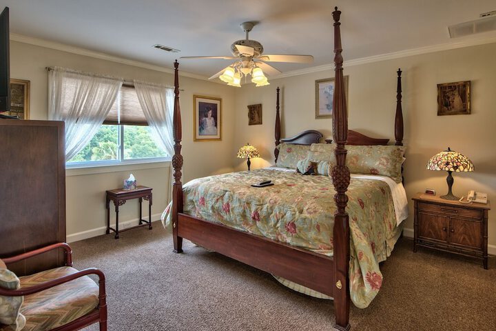 Room 17 of 45