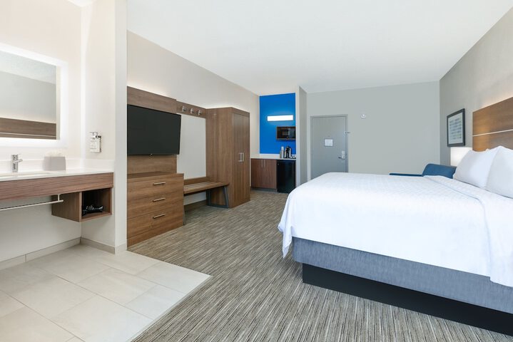 Room 29 of 70