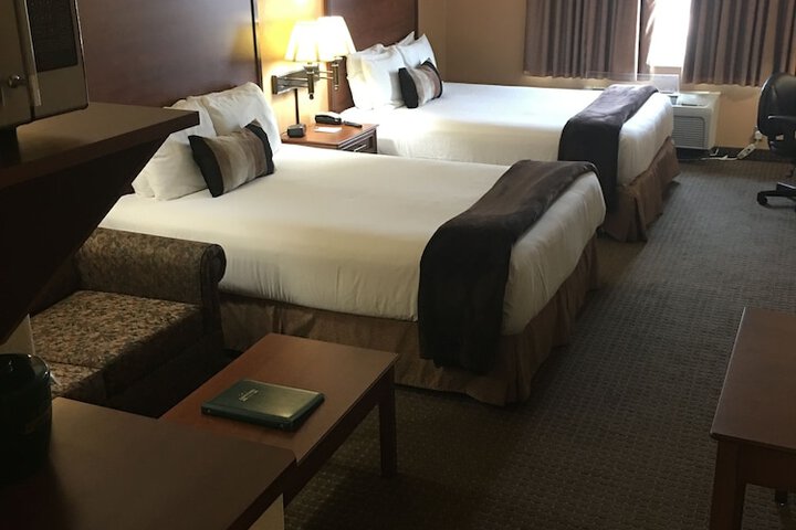 Room 10 of 24
