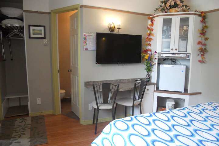 Room 22 of 48