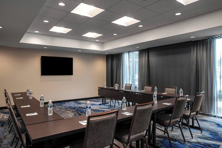 Fairfield Inn & Suites by Marriott Lebanon near Expo Center