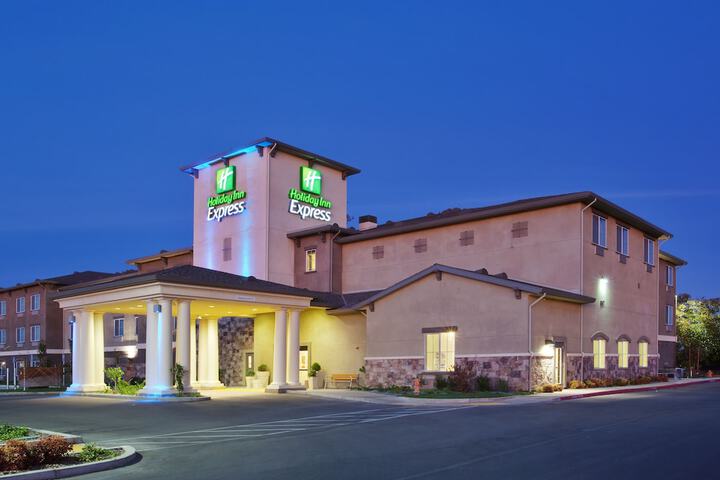 Hotel 2 of 36