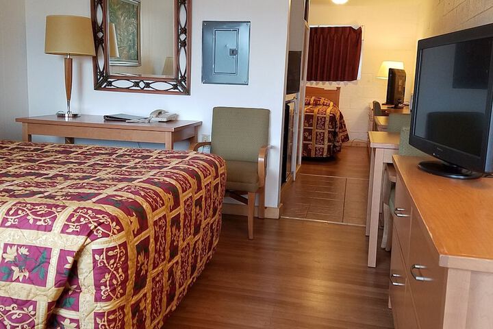Room 17 of 17
