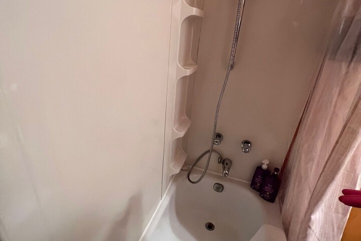 Room 63 of 236