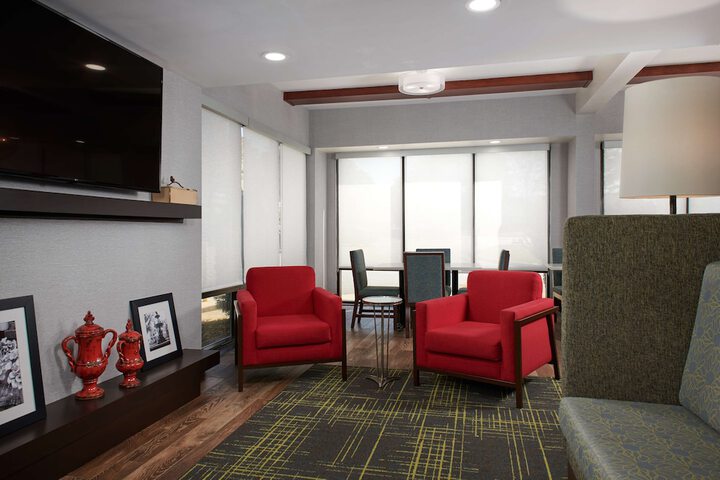 Hotel Interior 4 of 28