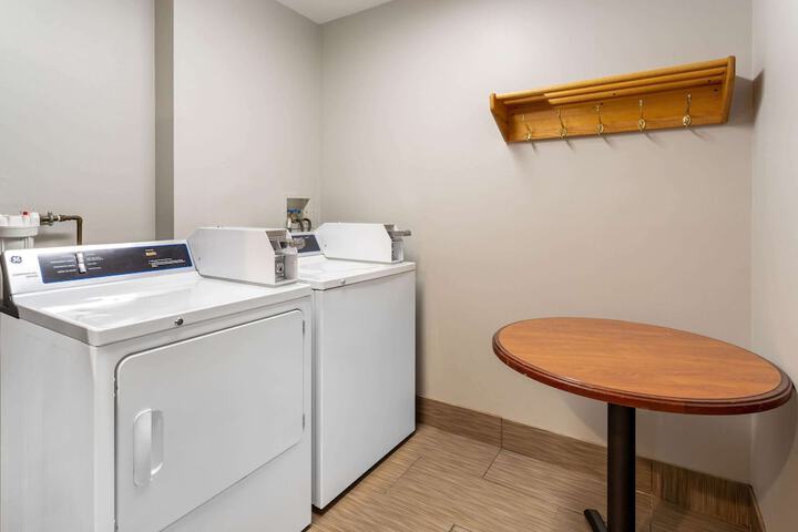 Hawthorn Suites by Wyndham Allentown-Fogelsville
