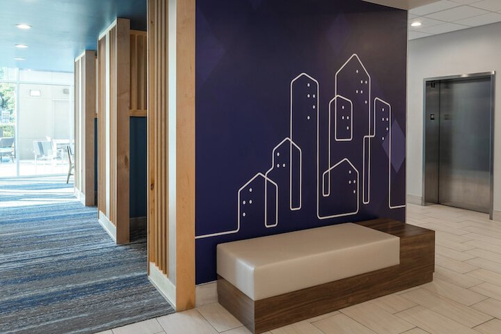 Holiday Inn Express & Suites Greenwood Mall by IHG
