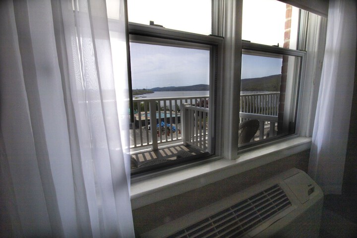 Room 42 of 56