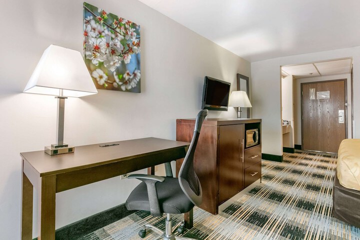 Room 16 of 29