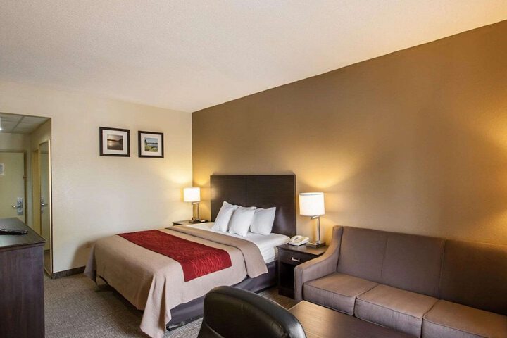 Quality Inn Hayti North