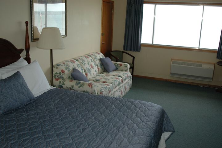 Room 20 of 99