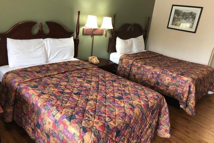 Room 43 of 68