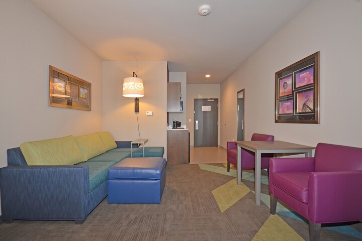 Room 18 of 40