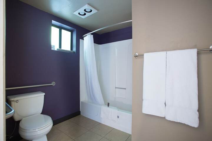 Room 34 of 41