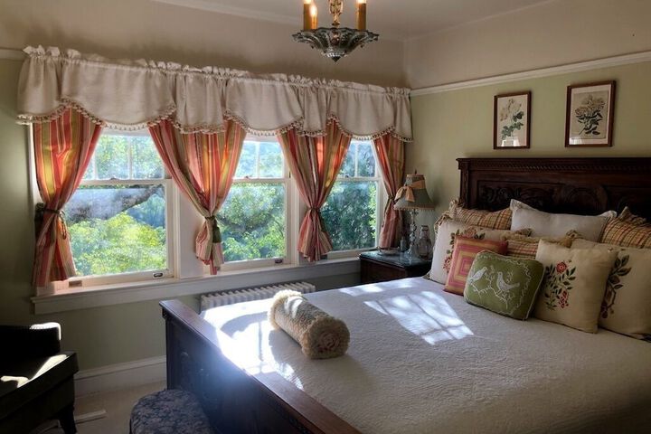 Room 20 of 99