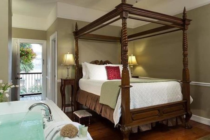 Room 30 of 158