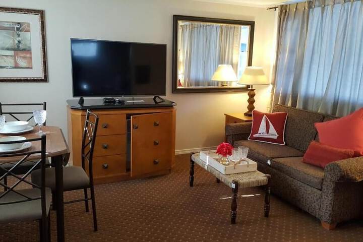 Room 6 of 44